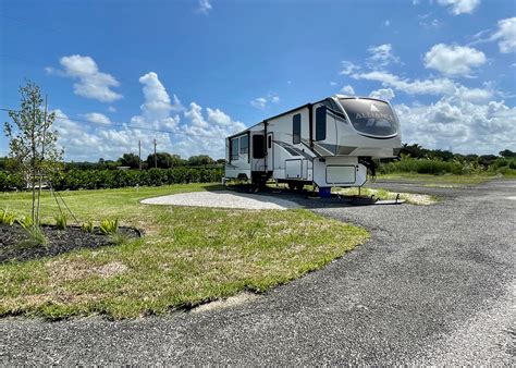 Calatrava Ranch Camping .